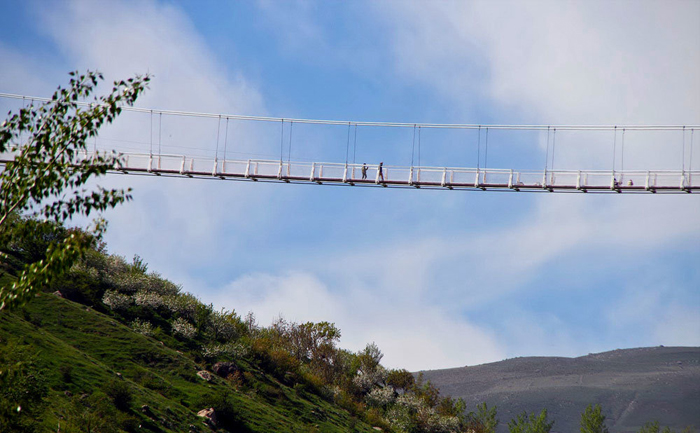 بی‌نظیرترین پل معلق خاورمیانه در اردبیل
